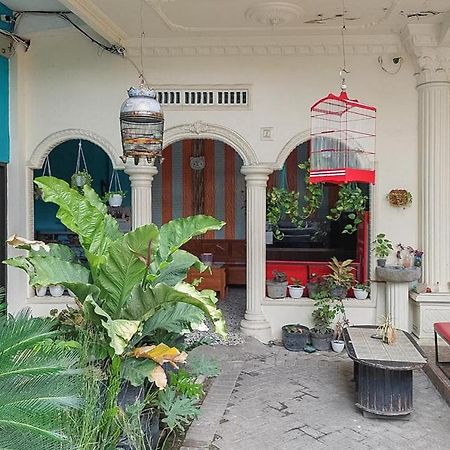 Icha Homestay Near Terminal Purabaya Madiun Zewnętrze zdjęcie