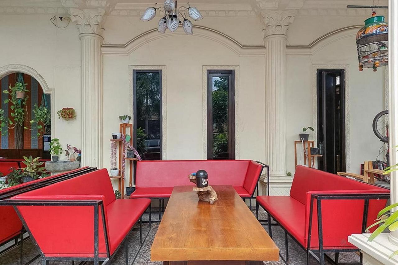 Icha Homestay Near Terminal Purabaya Madiun Zewnętrze zdjęcie